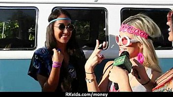 Amateur girl accepts cash for sex from stranger 5