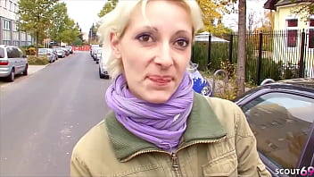 Blonde ungefickte ehefrau im ruhrgebiet abgeschleppt für ersten porno dreh