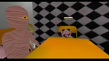 Meninos se divertem num bar