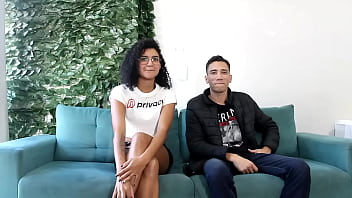 Participação de um bombeiro no teste do sofa