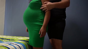 Esta mexicana embarazada está buscando un padrastro que la folle a diario Esta mexicana embarazada está buscando un padrastro que la folle a diario