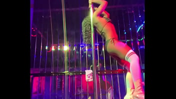 Jadera vixen entrances you with her pole dancing