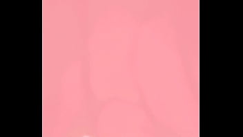 Marca comigo e vem enfiar seu cacetão nessa buceta gulosa e puta e adoro que esporrem na minha boca tambem vem estou esperando