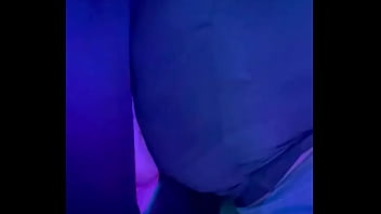 Mmmm love when he brings that ginger bwc over to feed my Mmmm love when he brings that ginger bwc over to feed my