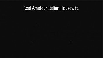 Italian blowjob uner the tree