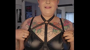 Who like the new outfit #dom #leather #spicy #domorsub #cornstar