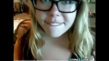 Gagging deep throat on live cam