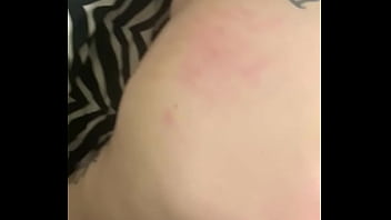 3 fingers deep in her pussy