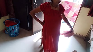 Love it sushmita dressing sense