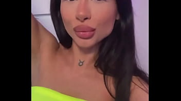 I’m live on stripchat from now to 1am