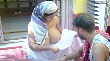 Desi indian milk man fucks bhabhi ji after seeing her huge milky boobs hindi audio