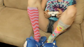 Nerdy gamer girls 2 florida girls next door fucked while playing video games