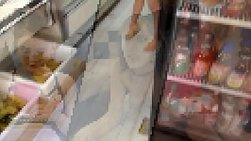 Nerdy gamer girls 2 florida girls next door fucked while playing video games