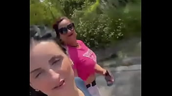 Tem algum lobo mau aí