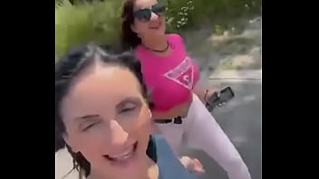 Tem algum lobo mau aí