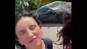 Tem algum lobo mau aí