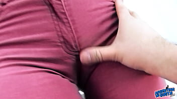 Amazing cameltoe in tight jeans perfect round booty