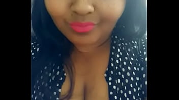 Yummy cleavage bbw