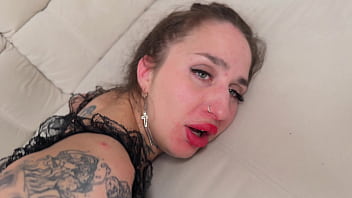 Skinny slut aliana foxs ass hard destroyed by double anal