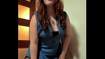 Hairy pussy girl and doritos