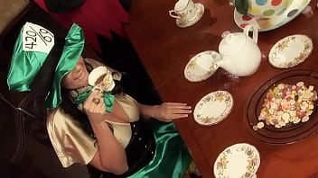 Cosplay orgy turns into cum swapping tongue fencing