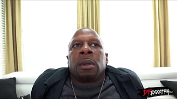 Fuck yeah vanessa let's stretch that asshole of yours