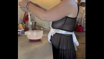 Je prépare des crêpes avec un commis pas sage la vidéo complète dans mon