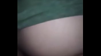 Mulher cavalgando até gozo de jorrar como pau de homem