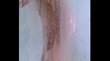 Watch this college booty jiggle in this hot shower tease