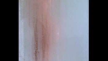 Watch this college booty jiggle in this hot shower tease