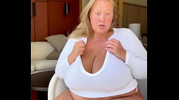 The warmth softness weight grip scent you’ll never not want bbw after