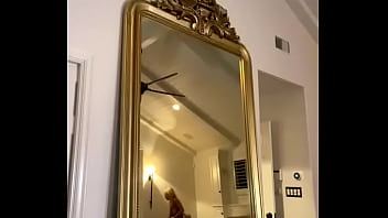 Lindsey pelas webcam big tits