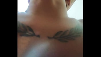 Novinha engole todo leitinho