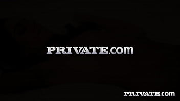 The debut of vanna bardot