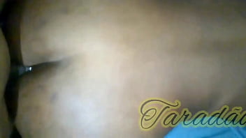 Preta do rabo manhoso gozando no rabo