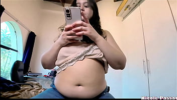 Free sfw video grab my belly play with it