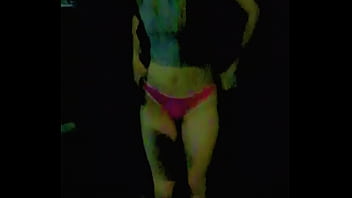 Martina la chica que se desnuda en las calles por dinero