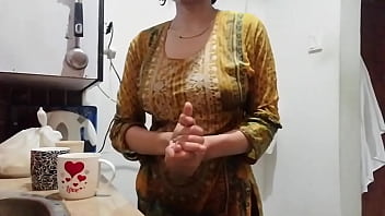 Hot priya randi bhabhi showing boobs and ass in white nighty