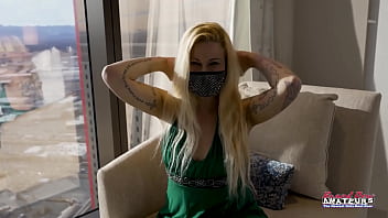 Stunning blonde cindy crawford finger fucks her pussy while sucking a dick