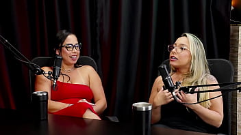 A família sabe se conheceram em collab descobriu gostar também de mulher e gravaram com vários e se assustou com o tamanho do pau aninha e renatinha watch sheer red