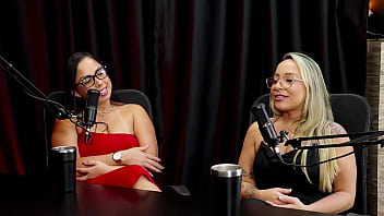 A família sabe se conheceram em collab descobriu gostar também de mulher e gravaram com vários e se assustou com o tamanho do pau aninha e renatinha watch sheer red