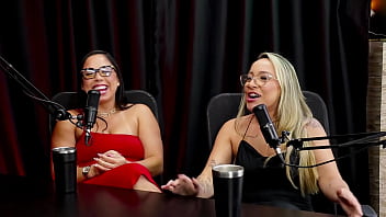 A família sabe se conheceram em collab descobriu gostar também de mulher e gravaram com vários e se assustou com o tamanho do pau aninha e renatinha watch sheer red