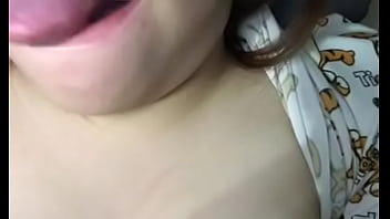 Naughty pinay teen babe masturbating her new shave pussyhole