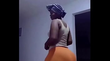 Big black ass twerk