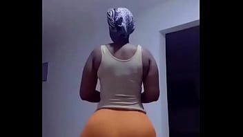 Big black ass twerk