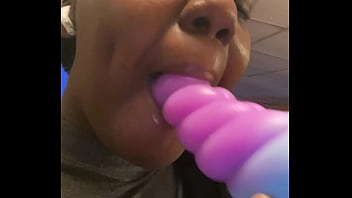 Ebony female rapper from connecticut with pretty pussy solo