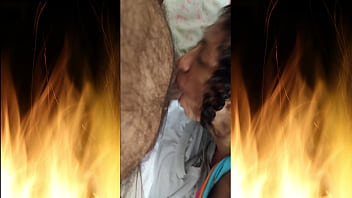 Fez o amigo gozar com um boquete incrível