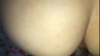 Explodi de prazer gozando pelo cu com o negão