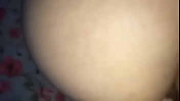 Explodi de prazer gozando pelo cu com o negão