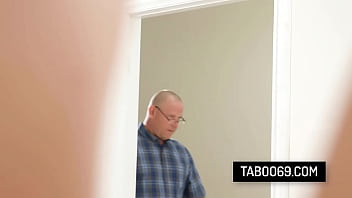 Slutty stepdaughter knows knows her stepdad wants to watch her get fucked